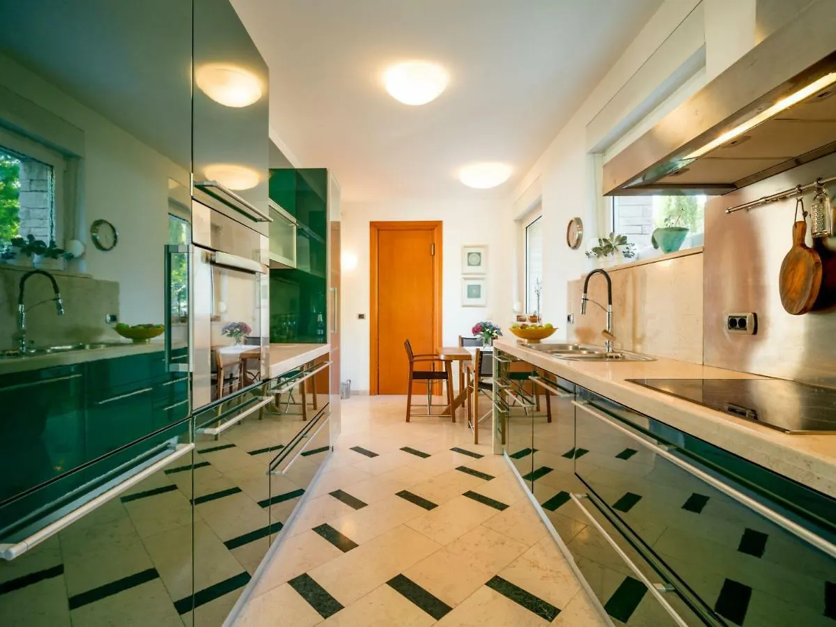 Villa Kamik By Interhome Kostrena 0*,  Croácia